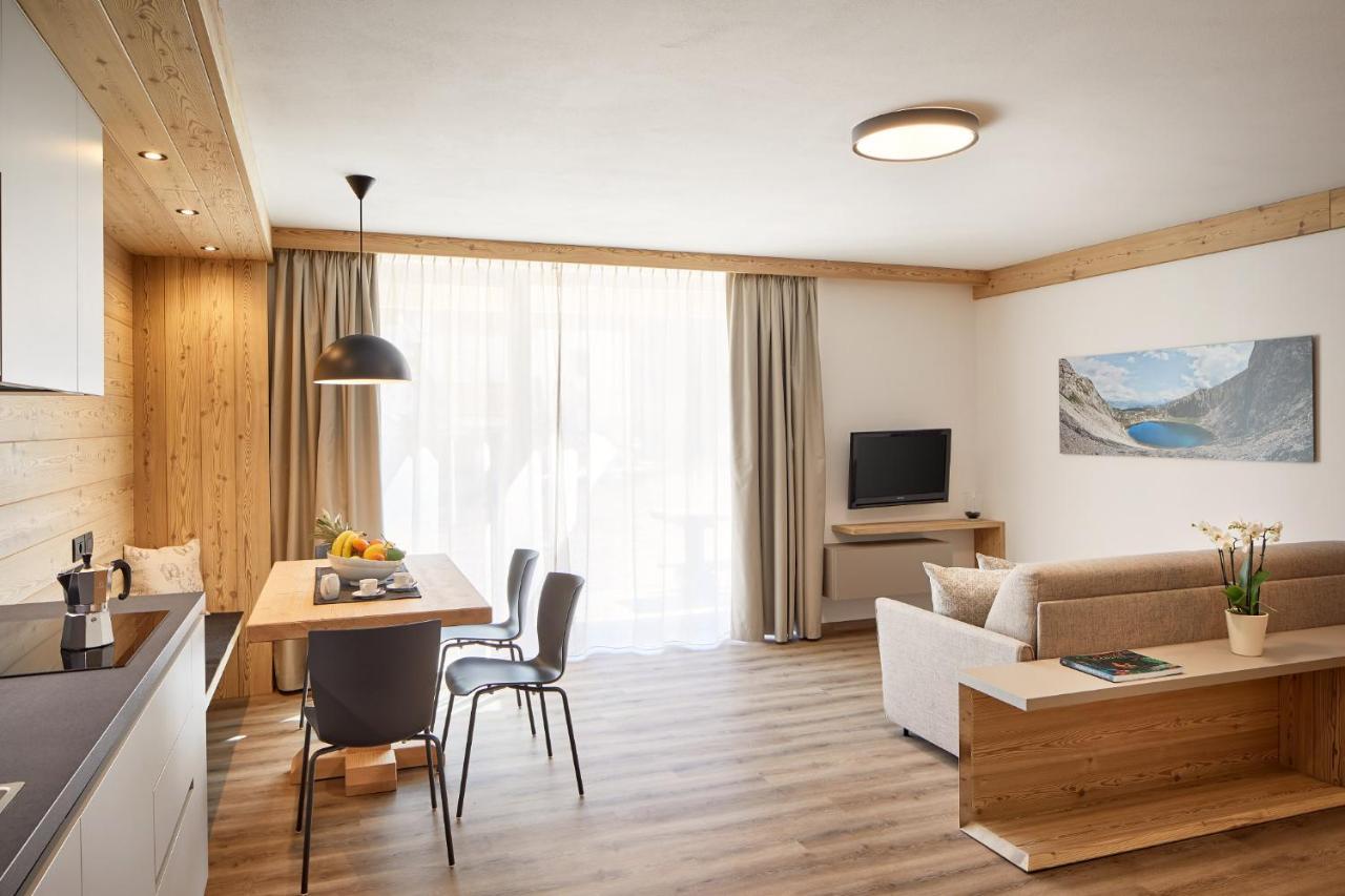 Apartment Settsass